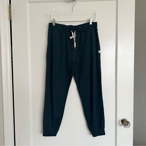 Vuori performance joggers green